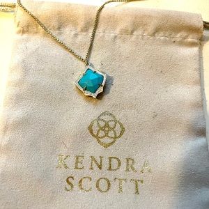 Kendra Scott necklace